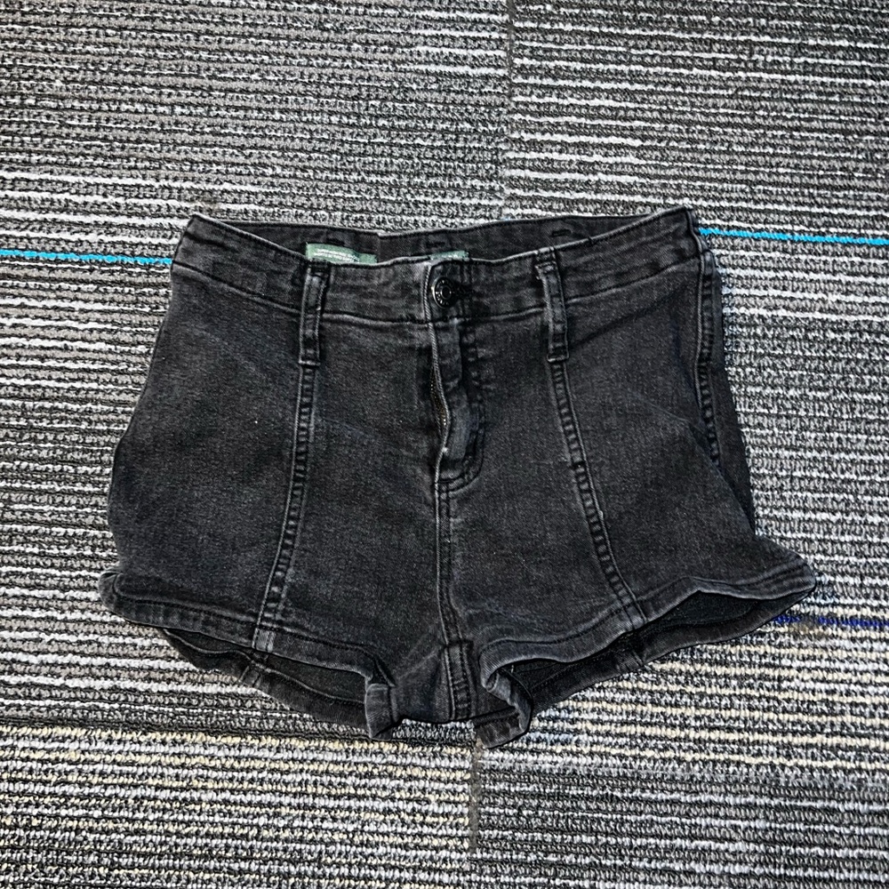 WILD FABLE black denim shorts women’s size 2. True to size shorts